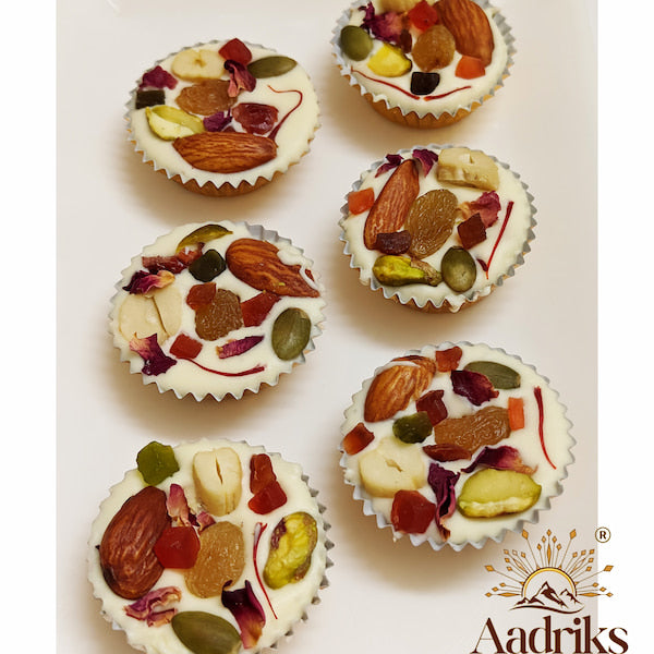 White Fruit & Nut Chocolate Cup