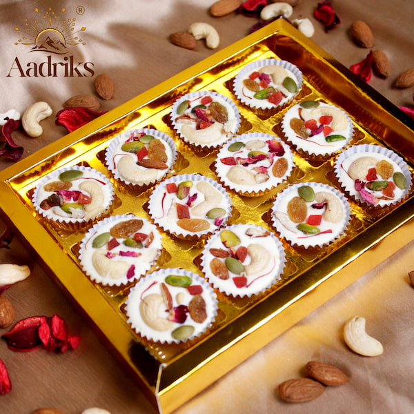 White Fruit & Nut Chocolate Cup
